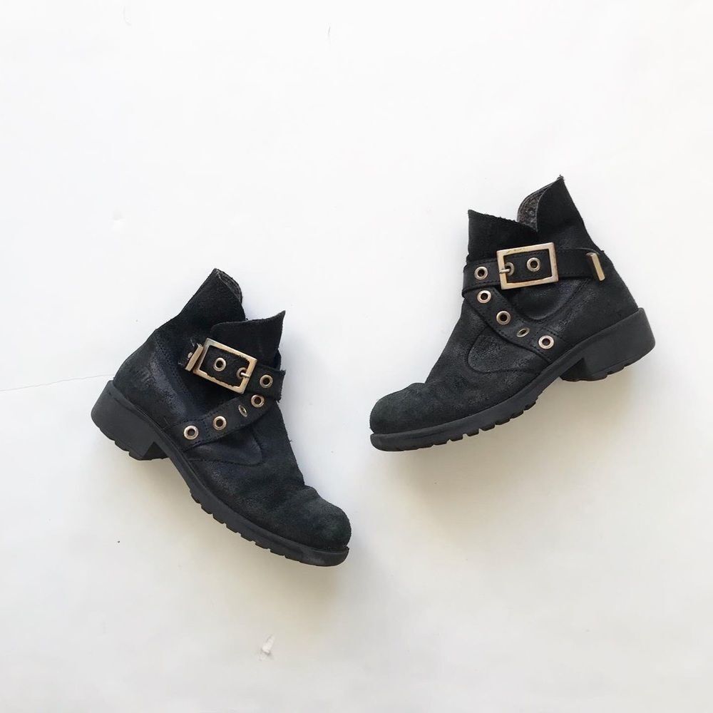 Primigi black leather motto short boots EUC size 31(13)